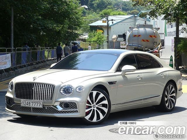 Bentley Flying Spur 2023 — Şəkil 1/20
