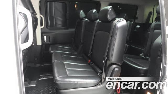 Hyundai Staria 2022 — Фото 12/20