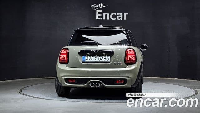 Mini Cooper S 2020 — Фото 4/20
