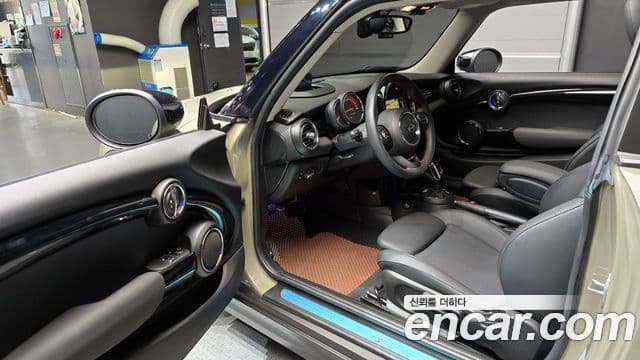 Mini Cooper S 2020 — Фото 10/20
