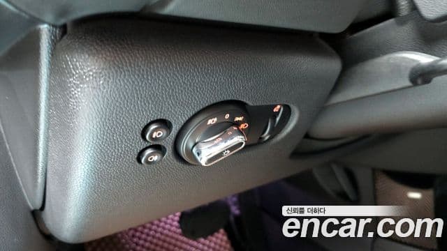 Mini Cooper S 2020 — Фото 19/20