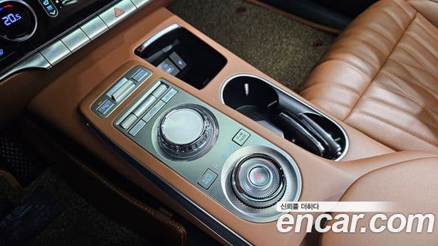 Genesis GV70 2021 — Şəkil 9/20