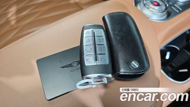 Genesis GV70 2021 — Şəkil 17/20