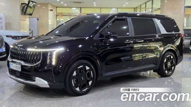 Kia Carnival 2025 — Фото 1/20
