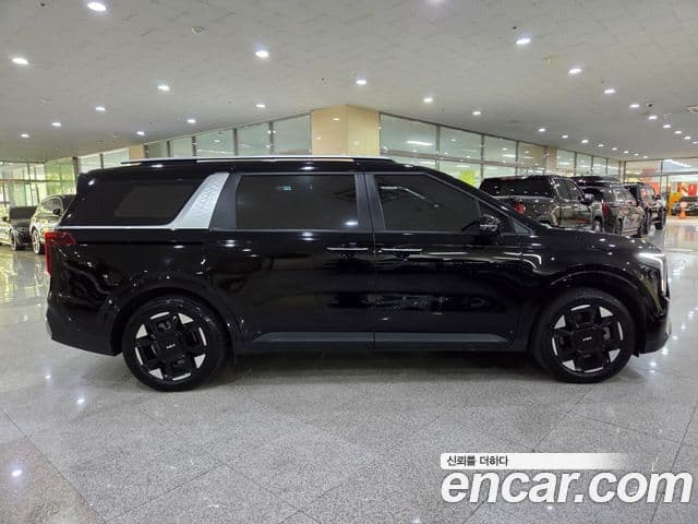 Kia Carnival 2025 — Фото 5/20