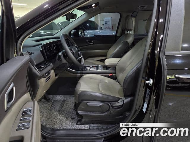 Kia Carnival 2025 — Фото 6/20