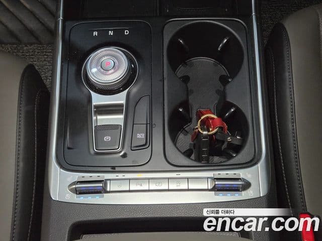 Kia Carnival 2025 — Фото 14/20