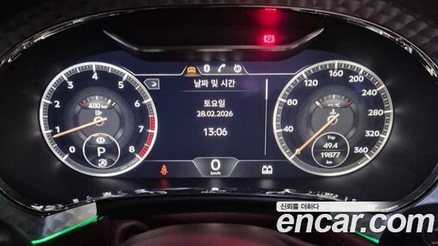 Bentley Continental GT 2022 — Photo 8/18