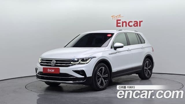 Volkswagen Tiguan 2021 — Фото 1/20