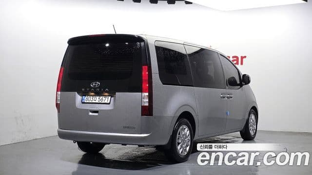 Hyundai Staria 2022 — Şəkil 2/20