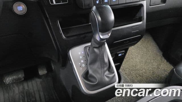 Hyundai Staria 2022 — Şəkil 9/20