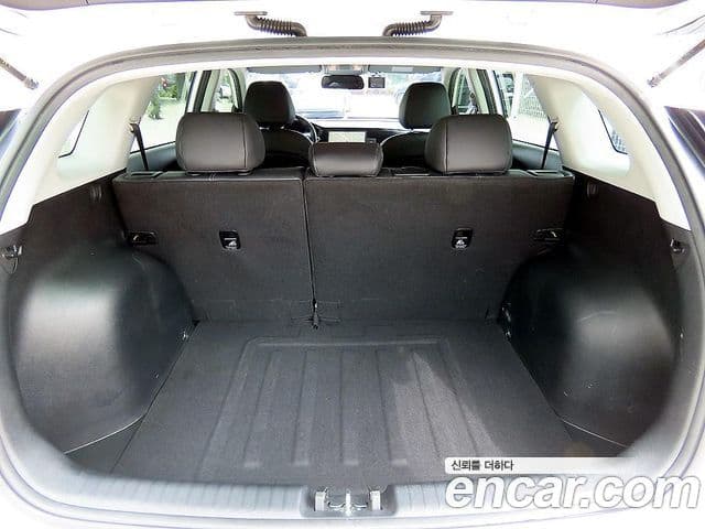 Kia Niro 2021 — Фото 18/20