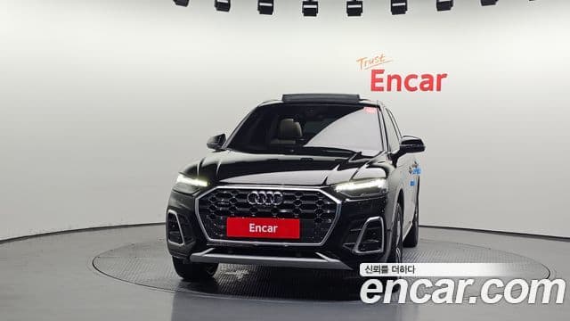 Audi Q5 2021 — Photo 8/20