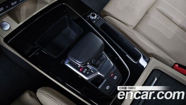 Audi Q5 2021 — Photo 10/20