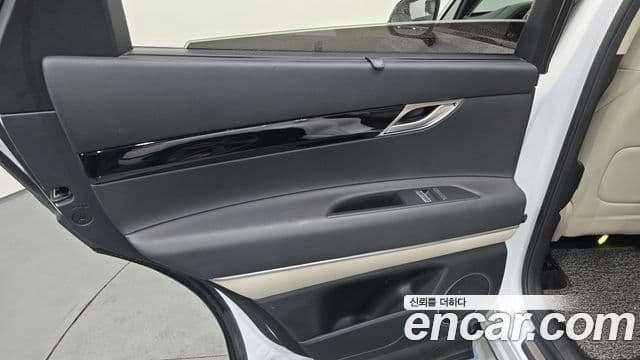 Genesis GV80 2020 — Photo 15/37