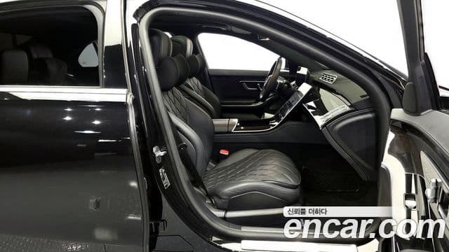 Mercedes-Benz S-Class 2022 — ფოტო 22/35