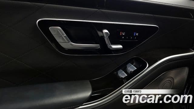 Mercedes-Benz S-Class 2022 — ფოტო 27/35