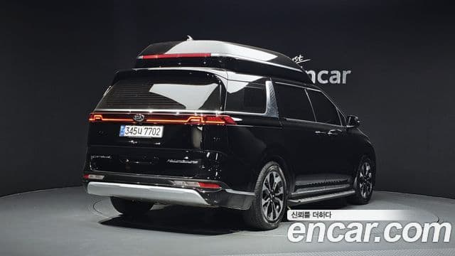 Kia Carnival 2021 — Фото 2/20