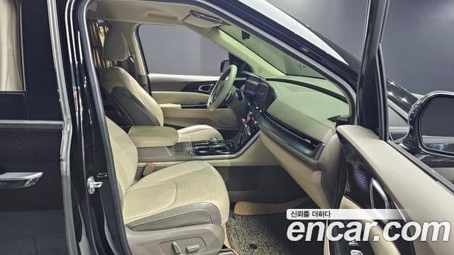 Kia Carnival 2021 — Фото 11/20