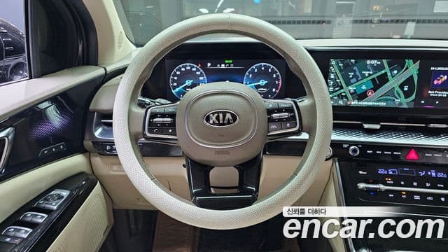 Kia Carnival 2021 — Фото 13/20