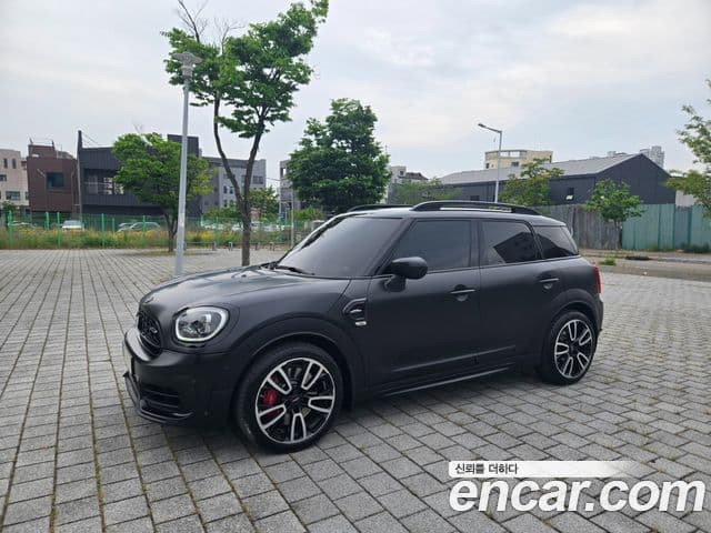 Mini Cooper S Countryman 2023 — ფოტო 1/20