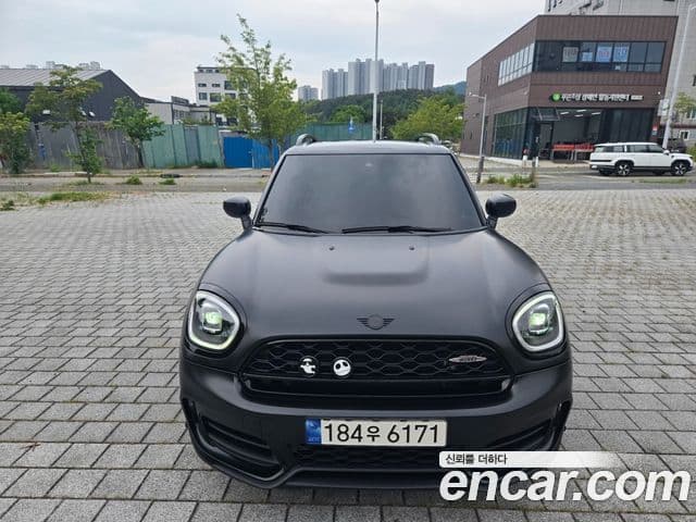 Mini Cooper S Countryman 2023 — ფოტო 2/20