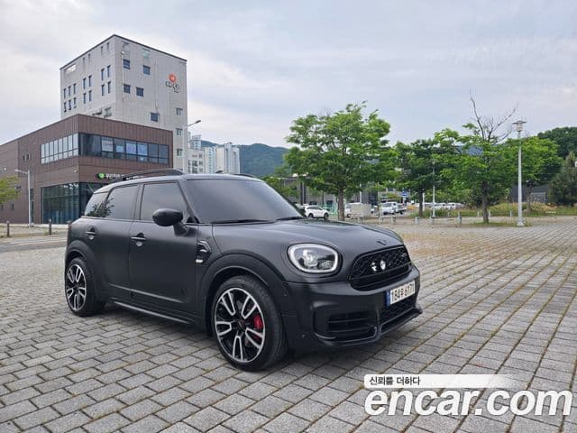 Mini Cooper S Countryman 2023 — ფოტო 3/20