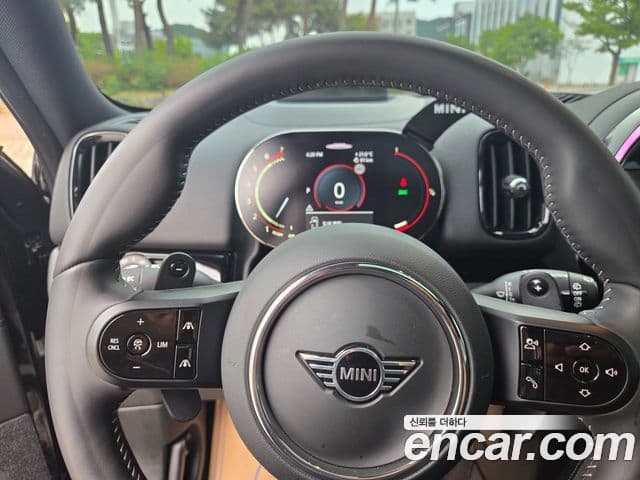 Mini Cooper S Countryman 2023 — ფოტო 9/20