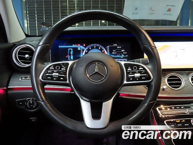 Mercedes-Benz E-Class 2020 — ფოტო 12/20