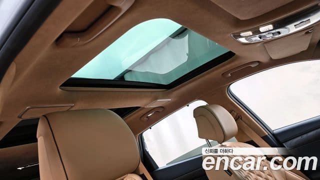 Genesis GV80 2021 — ფოტო 17/20