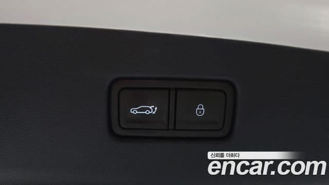 Genesis GV70 2022 — фото 20 из 20