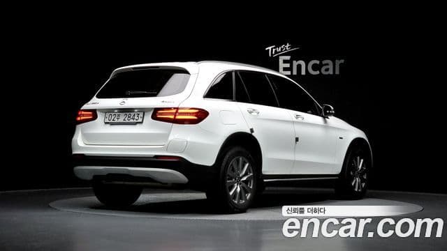 Mercedes-Benz GLC-Class 2019 — Şəkil 1/20