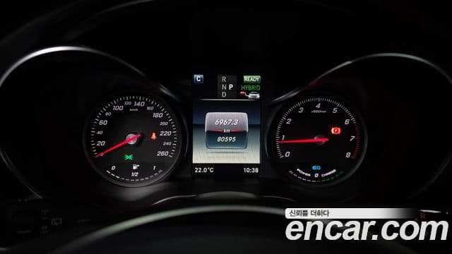 Mercedes-Benz GLC-Class 2019 — Şəkil 6/20