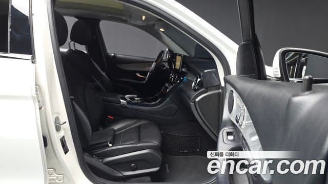 Mercedes-Benz GLC-Class 2019 — Şəkil 11/20