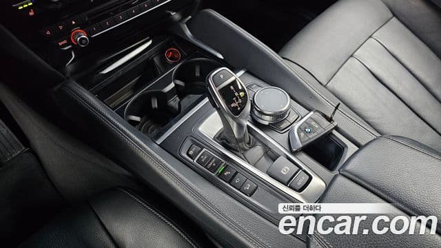 BMW X6 2018 — ფოტო 9/20