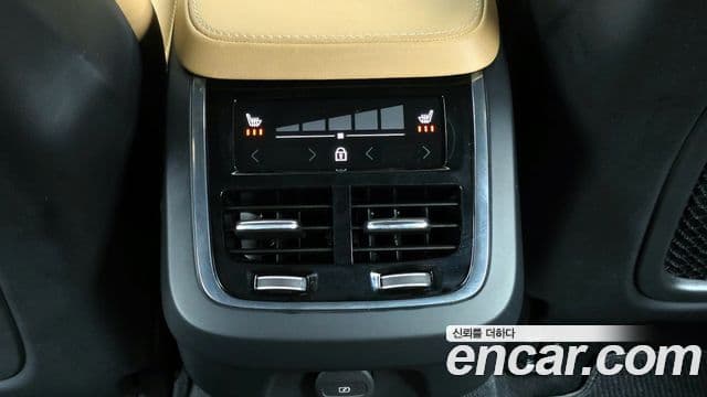 Volvo V90 Cross Country 2021 — Фото 19/20