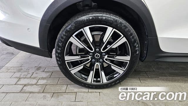 Volvo V60 Cross Country 2022 — Photo 7/20