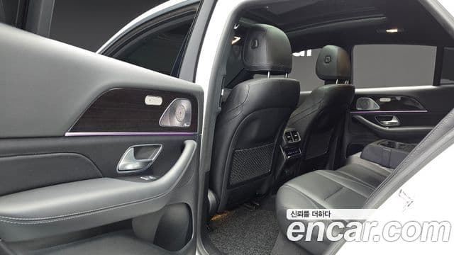 Mercedes-Benz GLE-Class 2021 — Photo 15/20