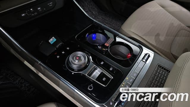 Kia Carnival 2024 — Фото 8/20