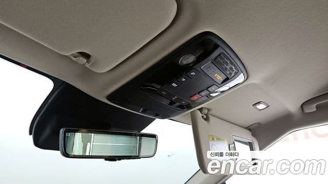 Kia Carnival 2024 — Фото 15/20