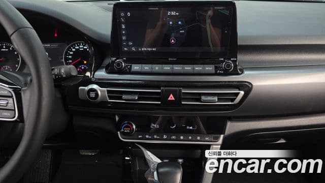 Kia Seltos 2022 — ფოტო 15/20