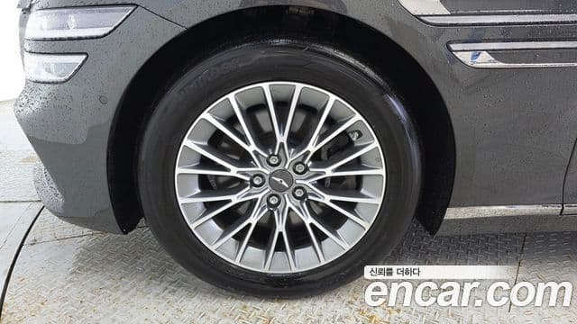 Genesis Electrified G80 2022 — ფოტო 5/20