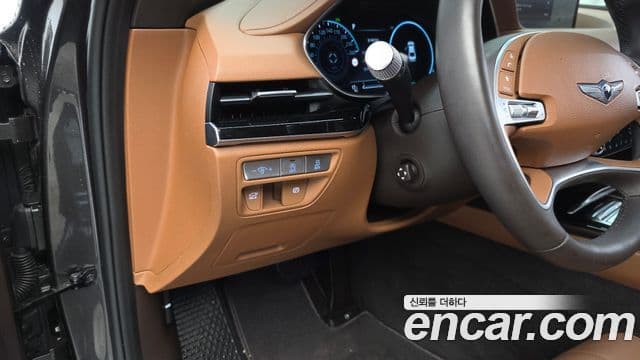 Genesis Electrified G80 2022 — ფოტო 13/20