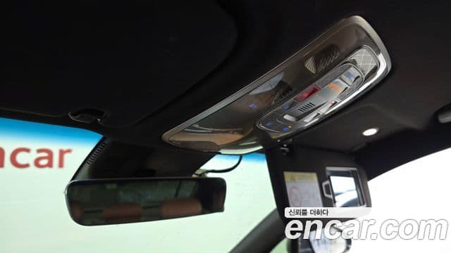 Genesis Electrified G80 2022 — ფოტო 18/20