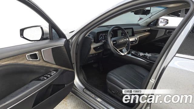 Kia K8 2023 — Şəkil 10/20