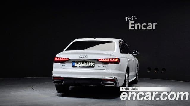 Audi A4 2021 — ფოტო 4/20