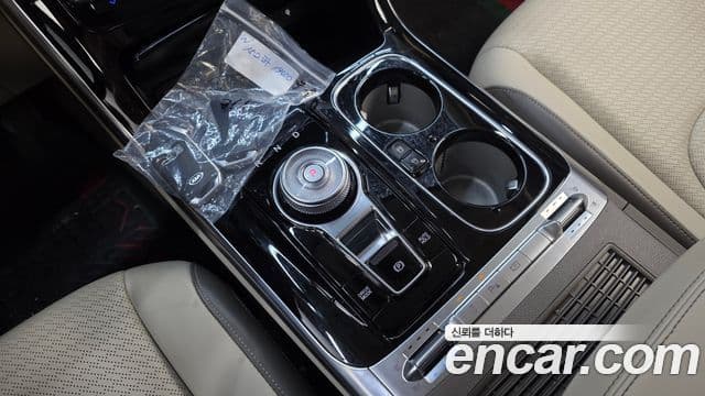 Kia Carnival 2021 — Şəkil 9/20