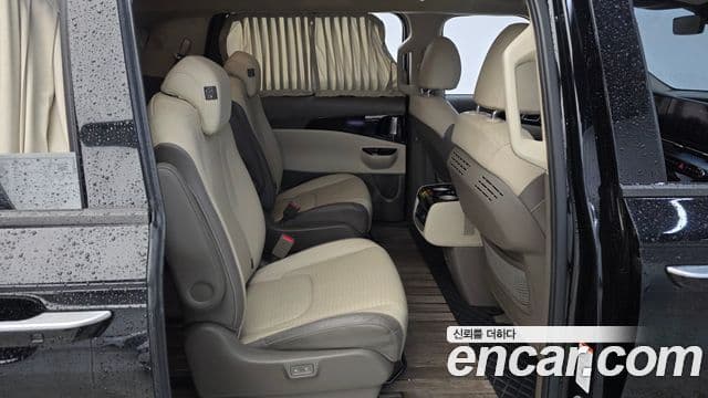 Kia Carnival 2021 — Şəkil 12/20