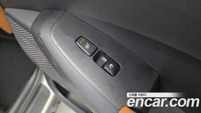 Kia Seltos 2022 — ფოტო 18/20