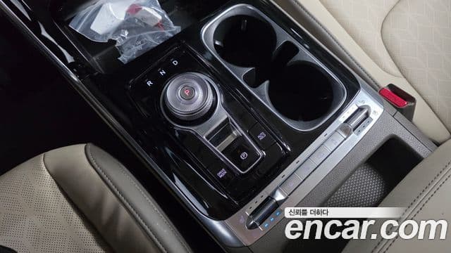 Kia Carnival 2021 — Şəkil 9/20